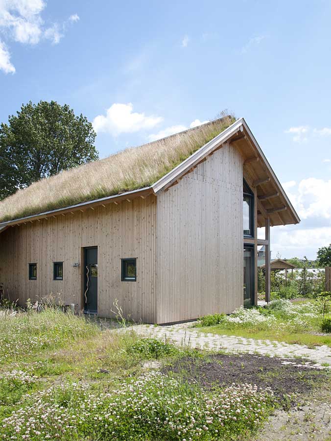 オランダ 草葺き屋根の家 外観